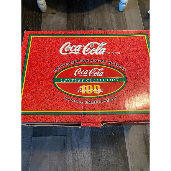 Limited Edition Coca Cola/Emmett Kelly Musical - Picture 10 of 15